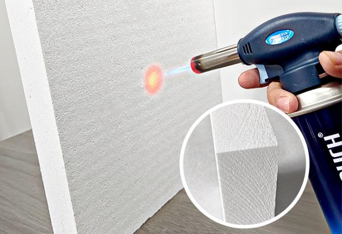 2000 डिग्री रेफ्रेक्टरी सिरेमिक फाइबर बोर्ड पॉलीक्रिस्टलीय मल्टी फाइबर बोर्ड फर्नेस और ओवन इन्सुलेशन सामग्री के लिए 0