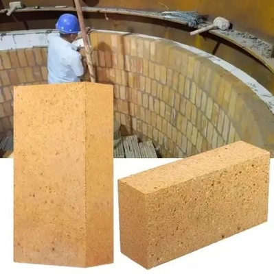 उच्च एल्यूमीनियम अग्निरोधक ईंट SK32 SK34 फायरक्ले ईंट Al2o3 फायर ईंट बॉयलर/ग्लास फर्नेस के लिए