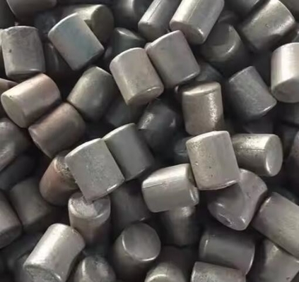 उच्च क्रोम मिल बॉल ग्राइंडिंग मीडिया क्रोम स्टील बॉल Fe2O3 सामग्री 0.5-1.5% और संपीड़न शक्ति 50-100 एमपीए के साथ